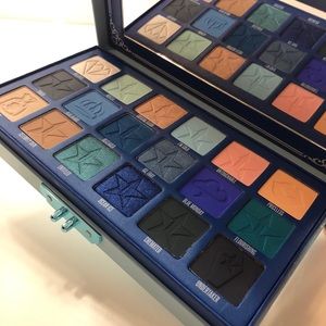 Blue Blood Palette